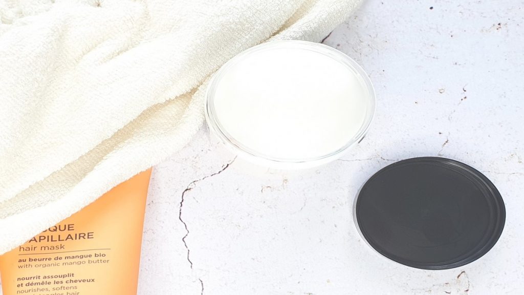 Quel masque pour mes cheveux bouclés, frisés ou crépus ?