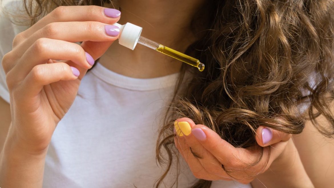 meilleures huile pour les cheveux bouclés