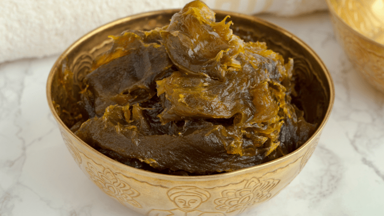 Qu’est-ce que le savon noir pour la peau ? quels sont les bienfaits du savon noir curls essentielle magazine